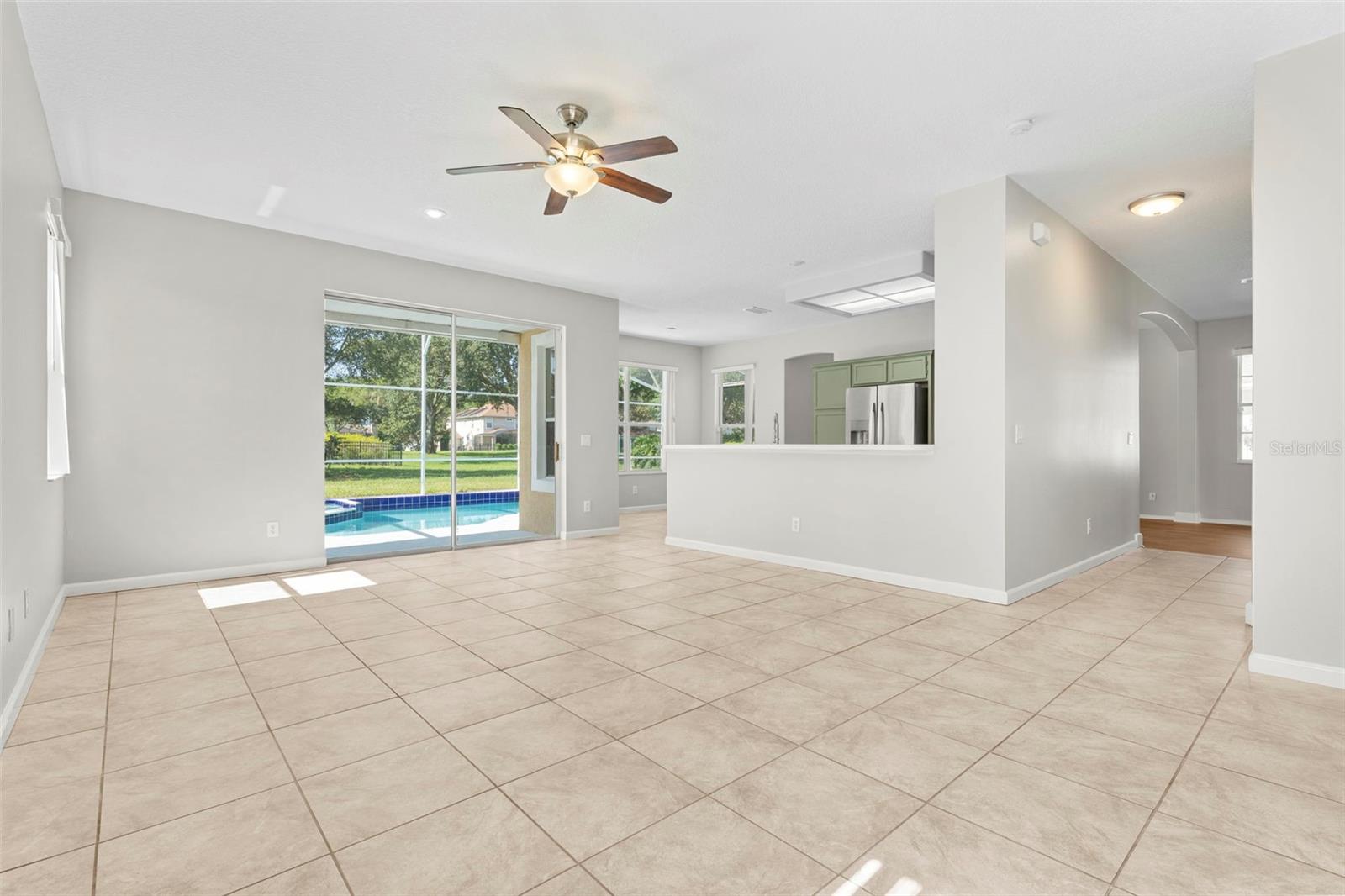 CHAPMAN GROVES - Residential