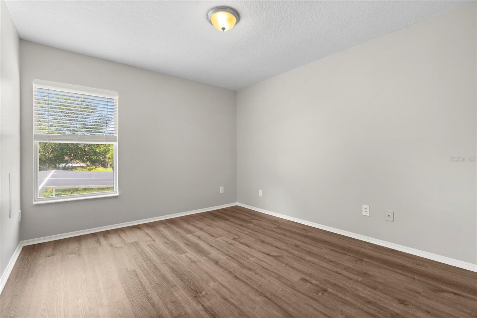CHAPMAN GROVES - Residential