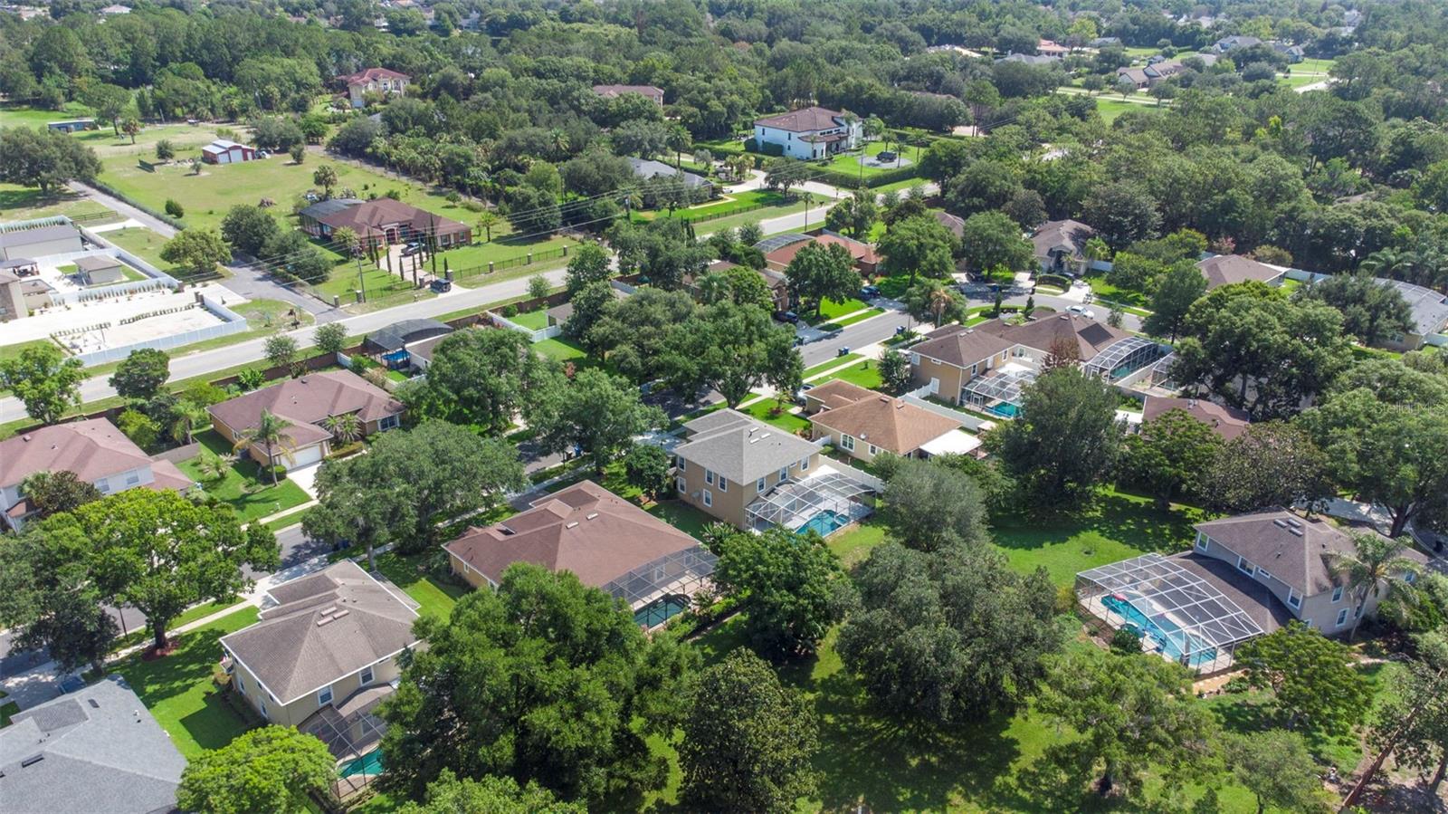 CHAPMAN GROVES - Residential