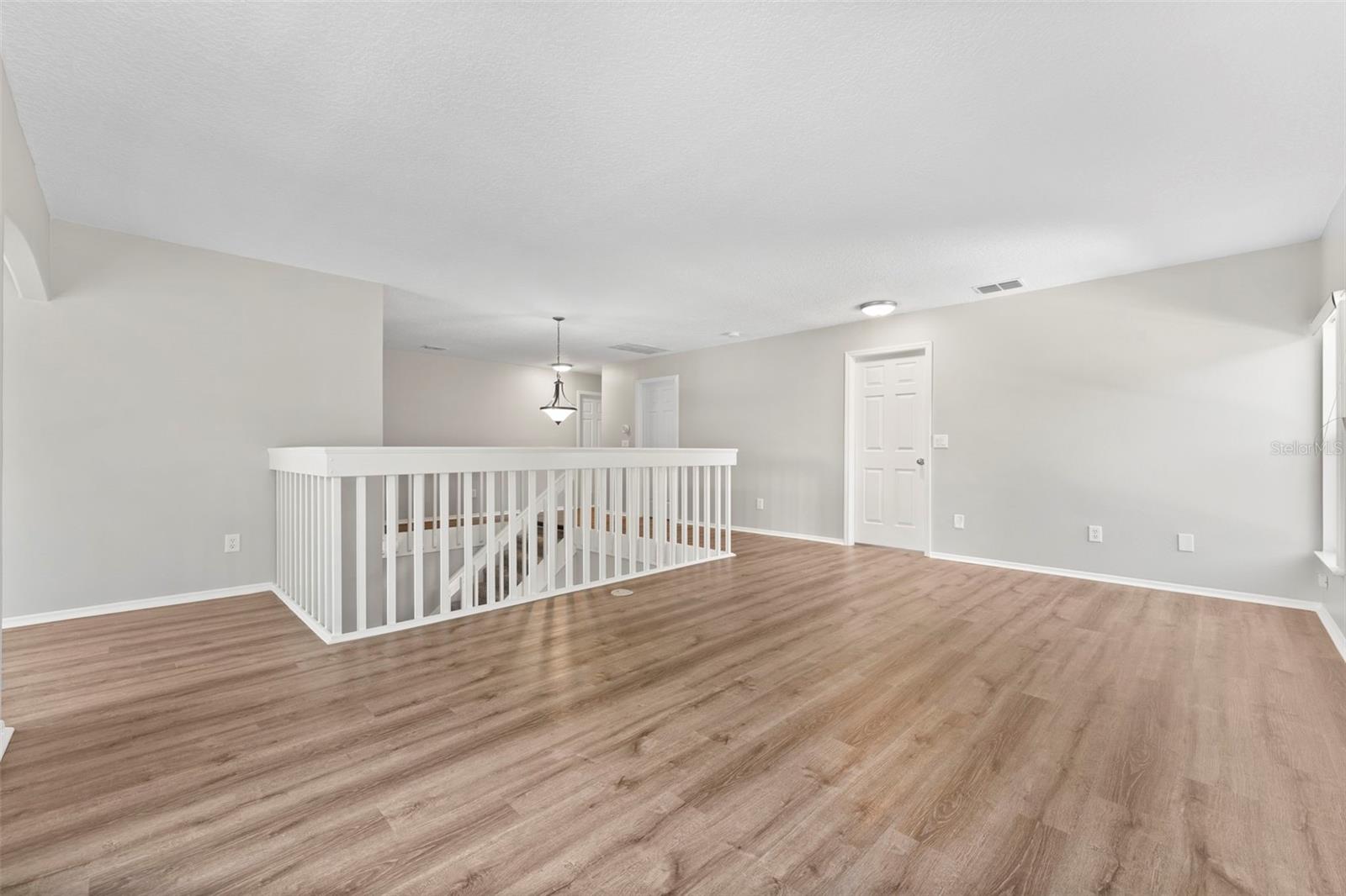 CHAPMAN GROVES - Residential