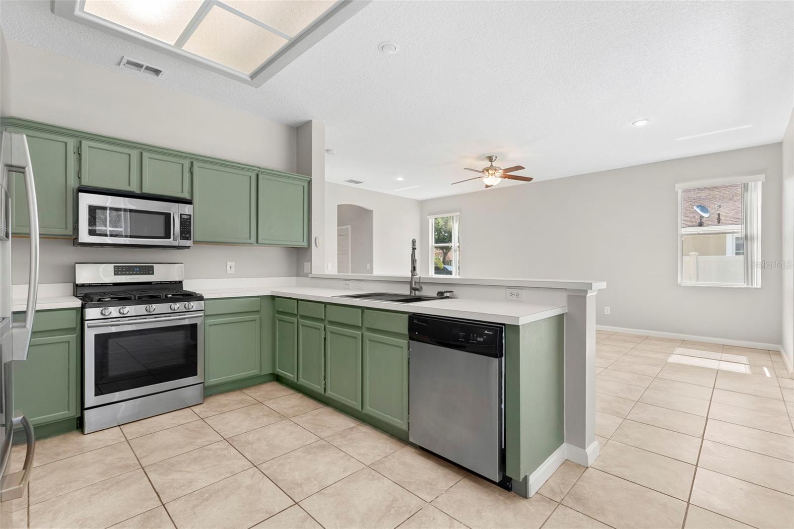 CHAPMAN GROVES - Residential