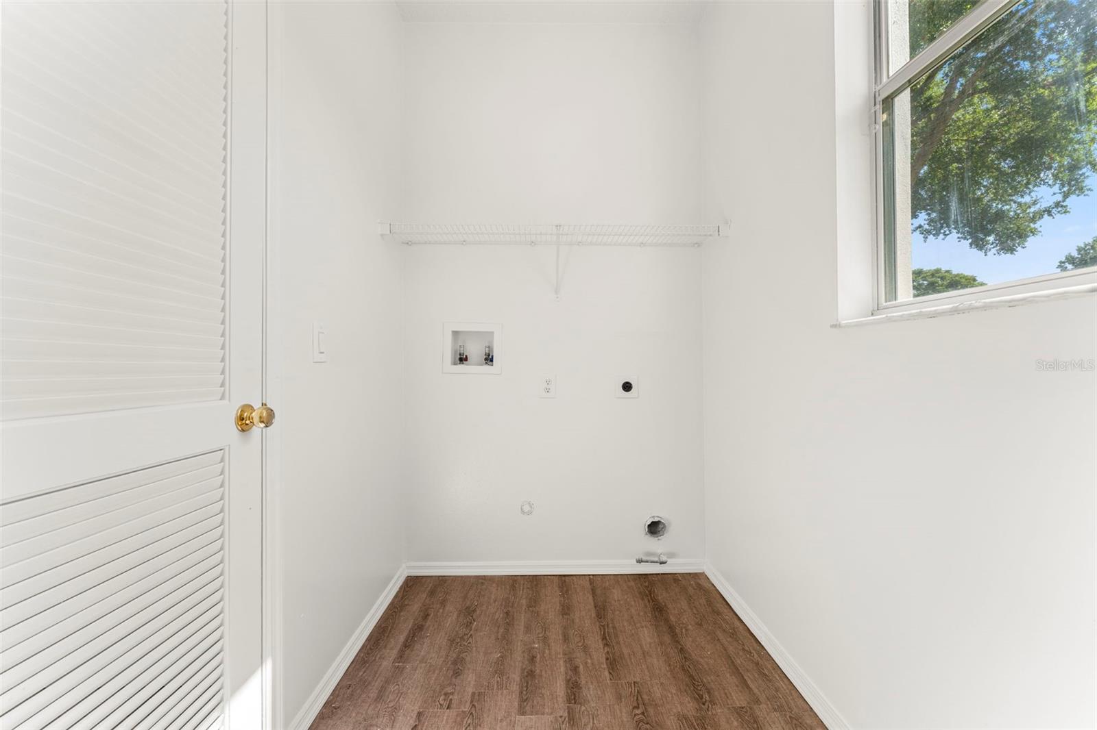 CHAPMAN GROVES - Residential