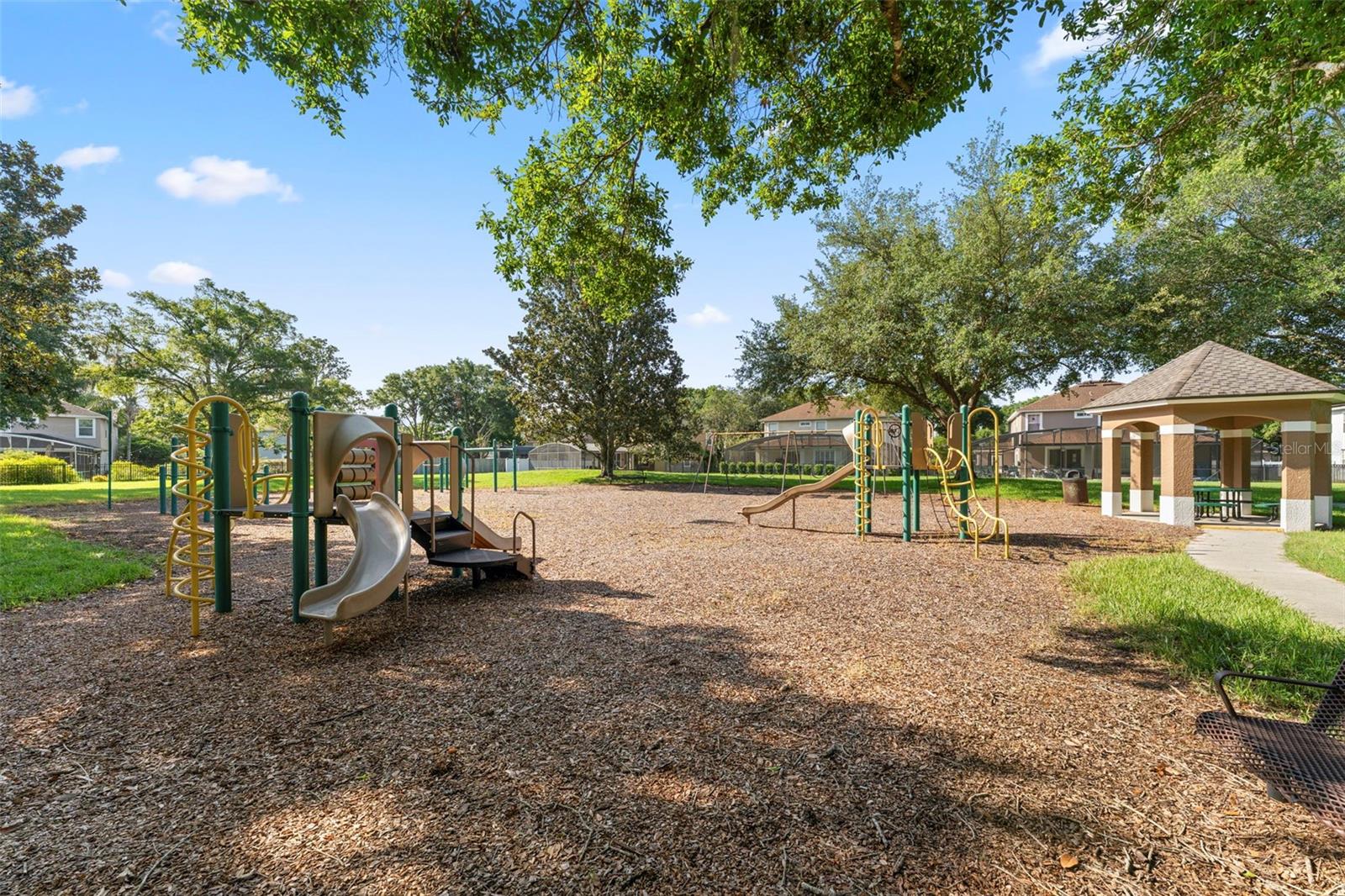 CHAPMAN GROVES - Residential