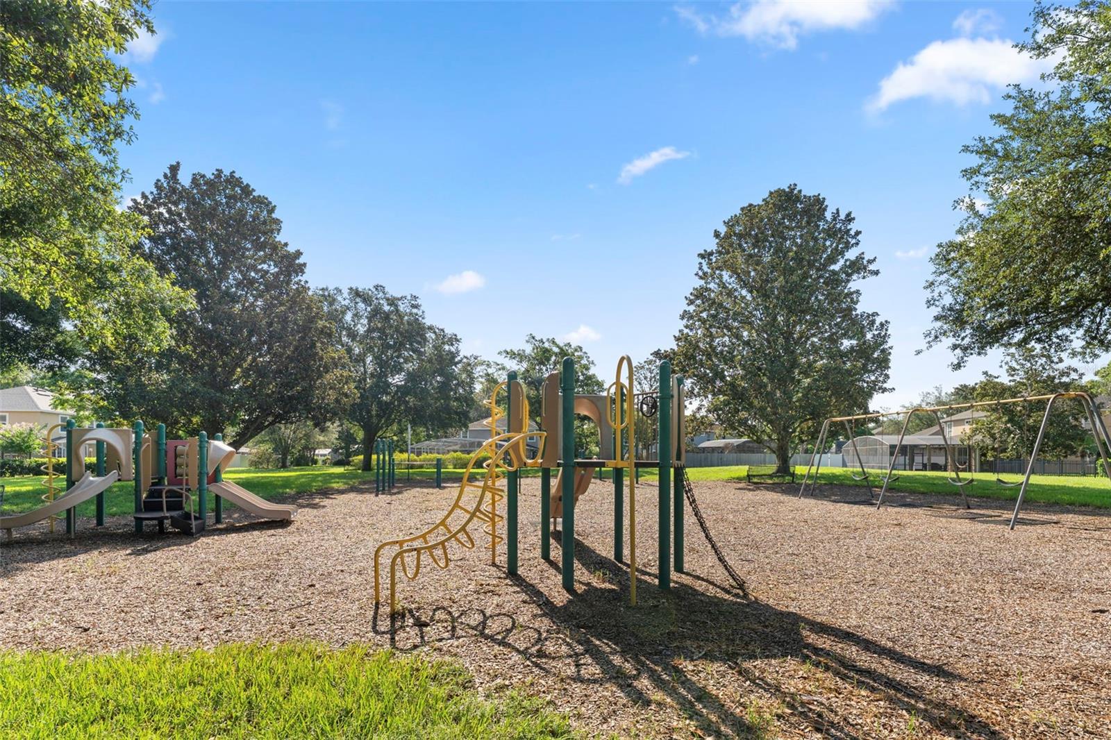 CHAPMAN GROVES - Residential