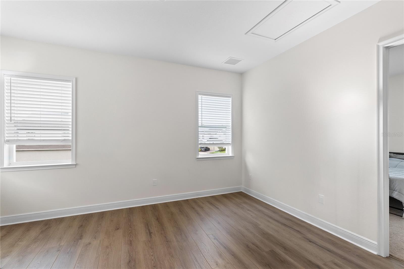 LAUREATE PARK - Residential Lease