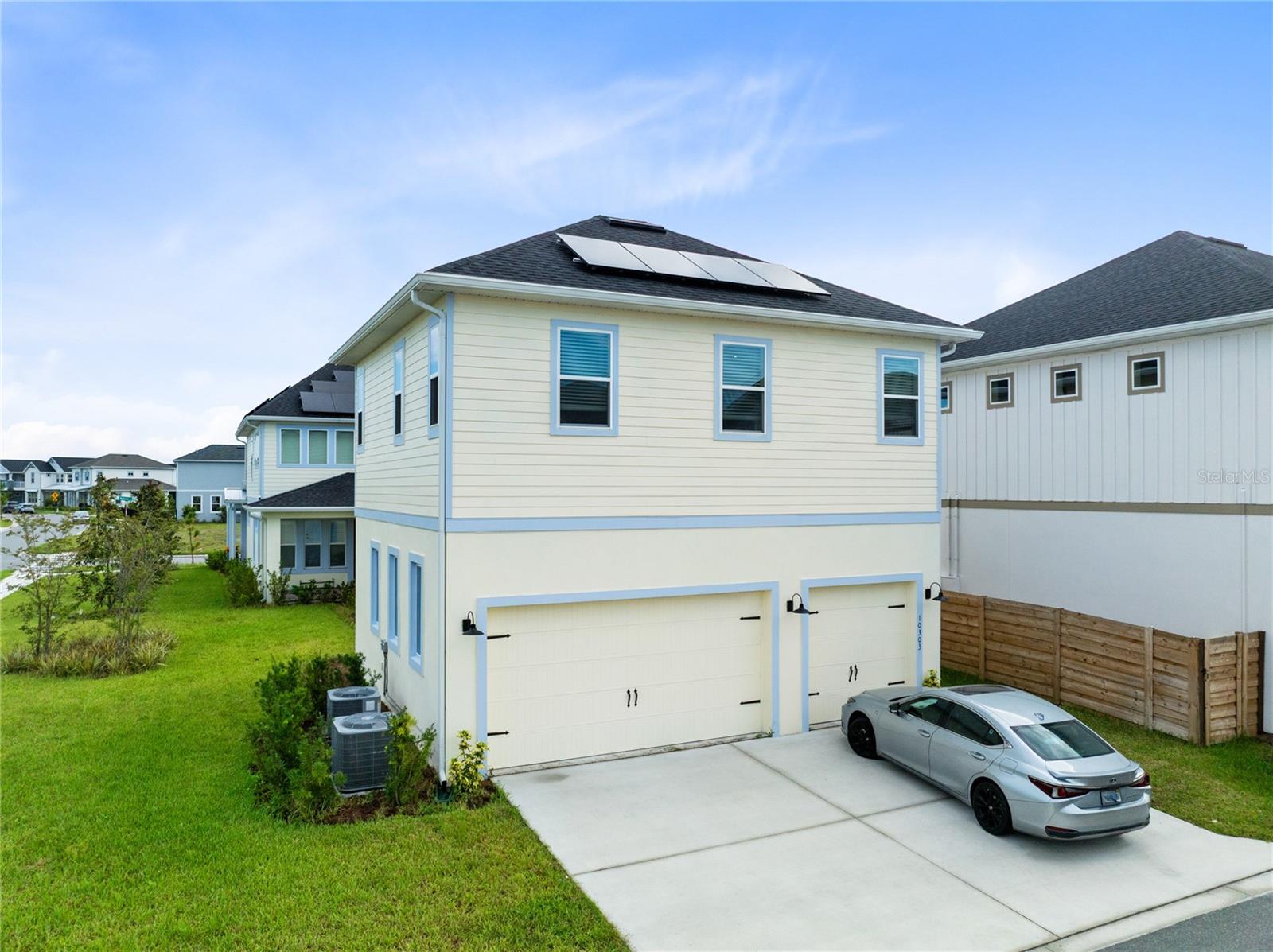 LAUREATE PARK - Residential Lease