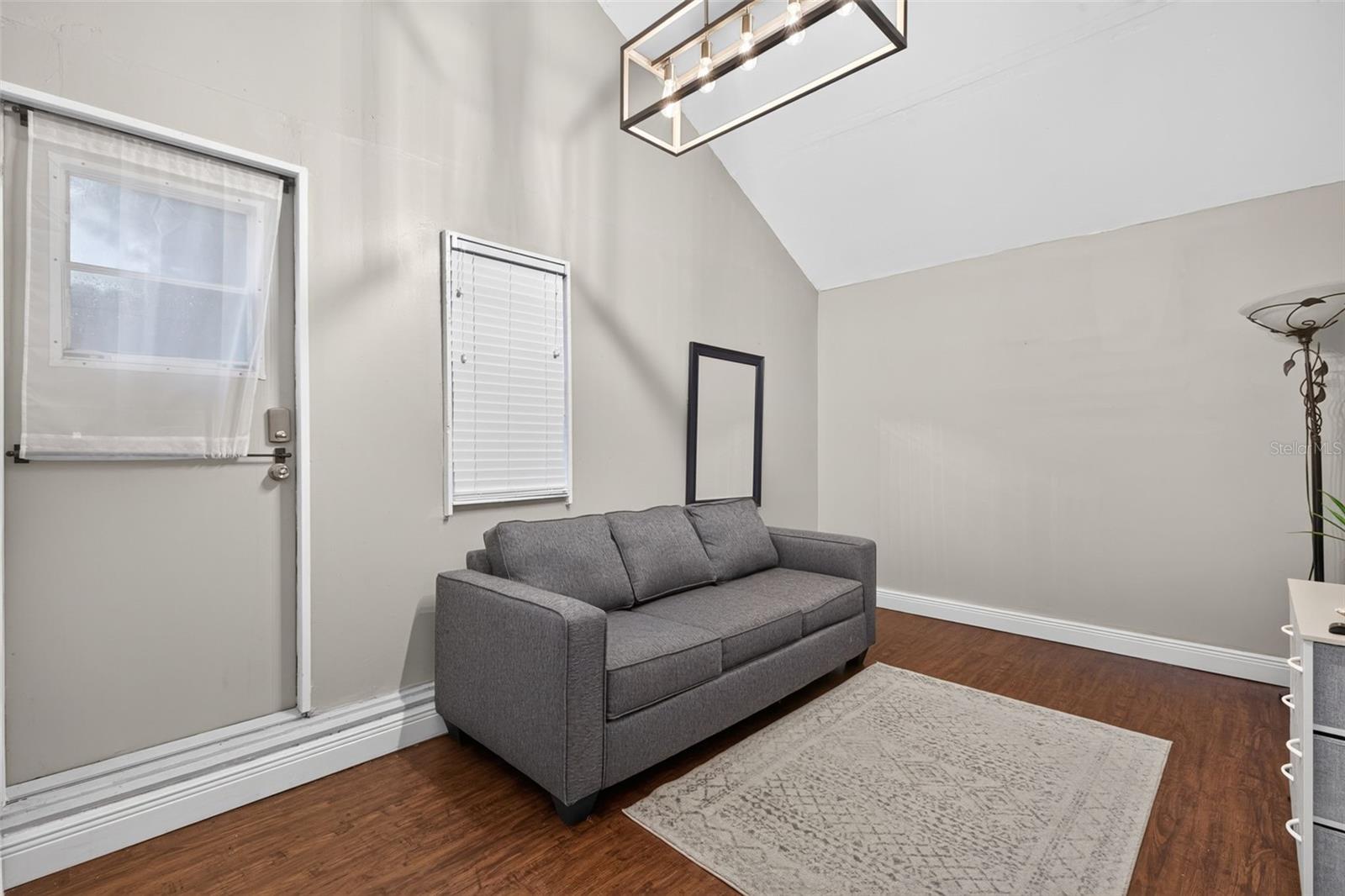 FLORAL VILLA ESTATES REP - Residential