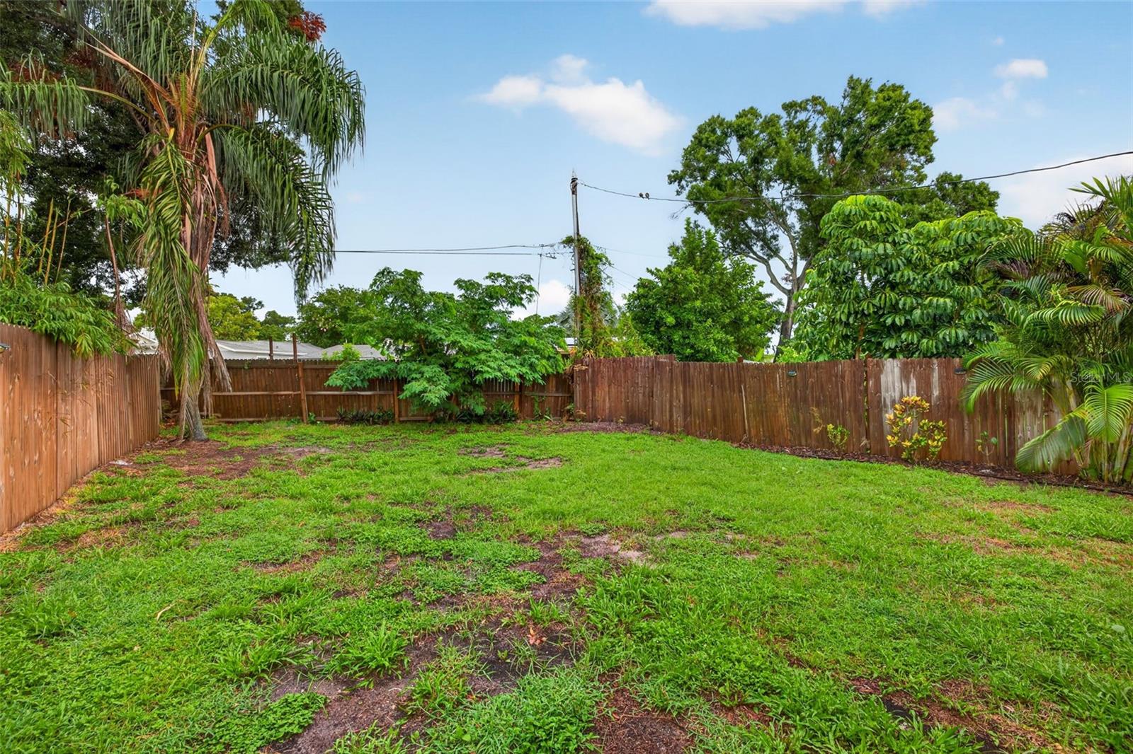 FLORAL VILLA ESTATES REP - Residential