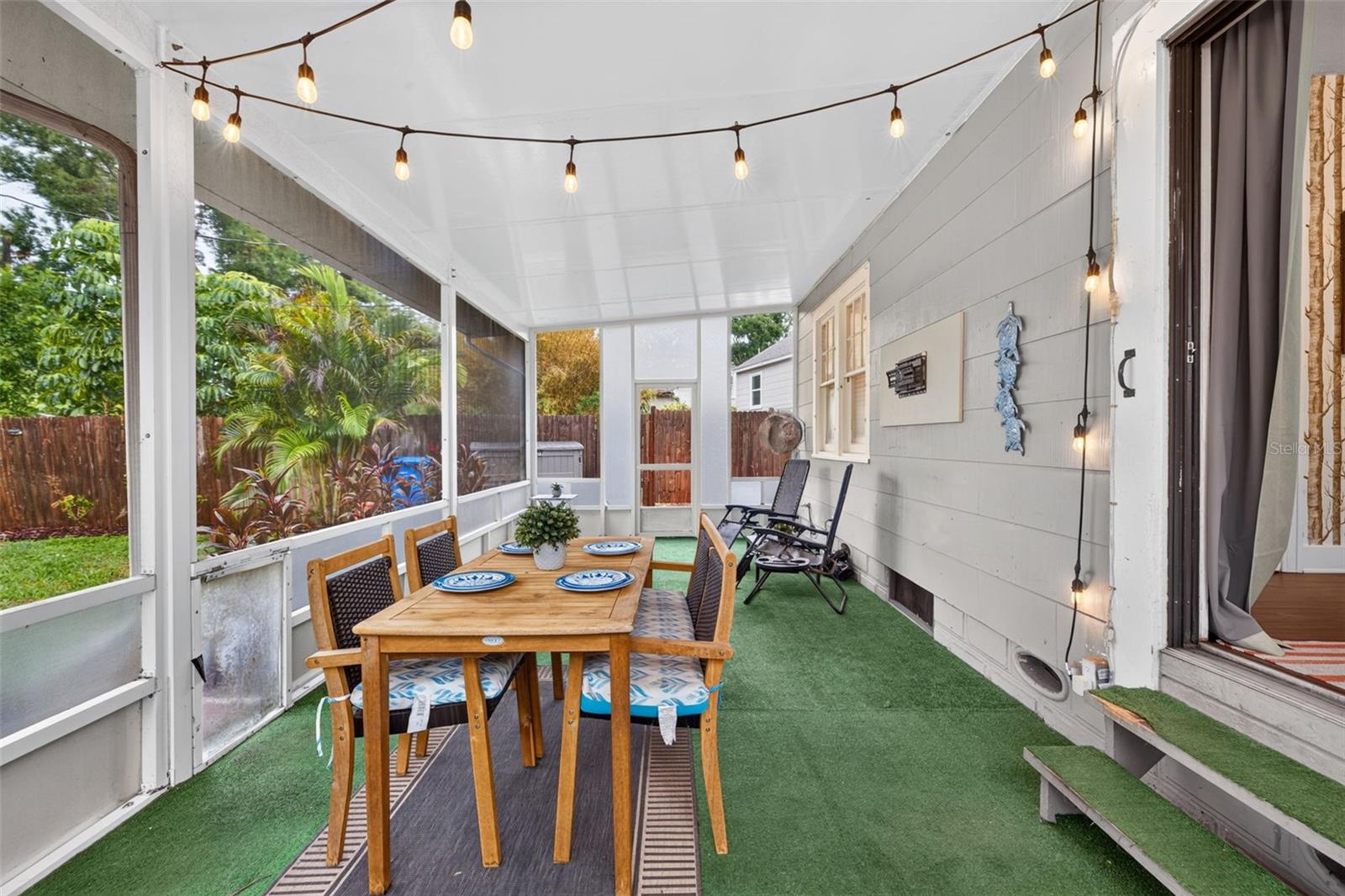 FLORAL VILLA ESTATES REP - Residential