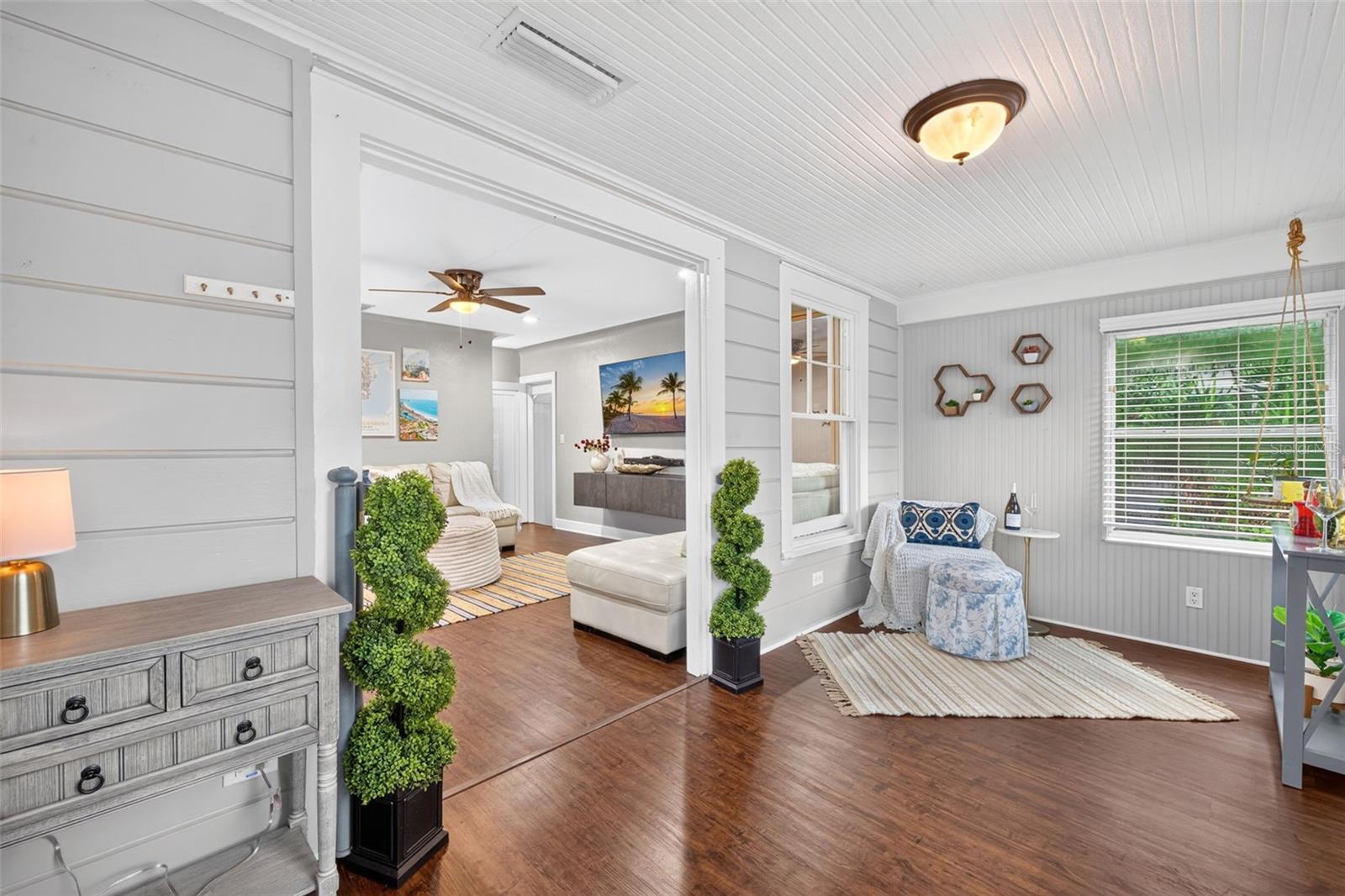 FLORAL VILLA ESTATES REP - Residential