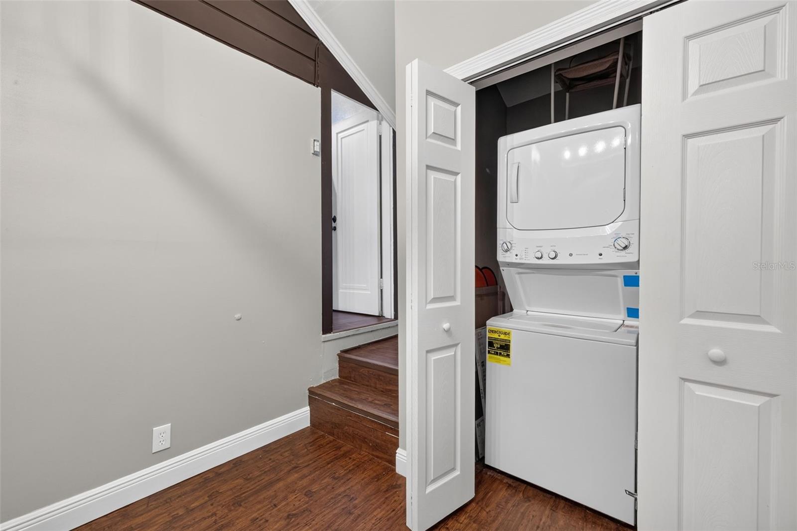 FLORAL VILLA ESTATES REP - Residential