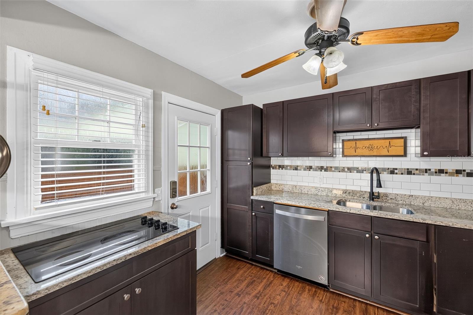 FLORAL VILLA ESTATES REP - Residential