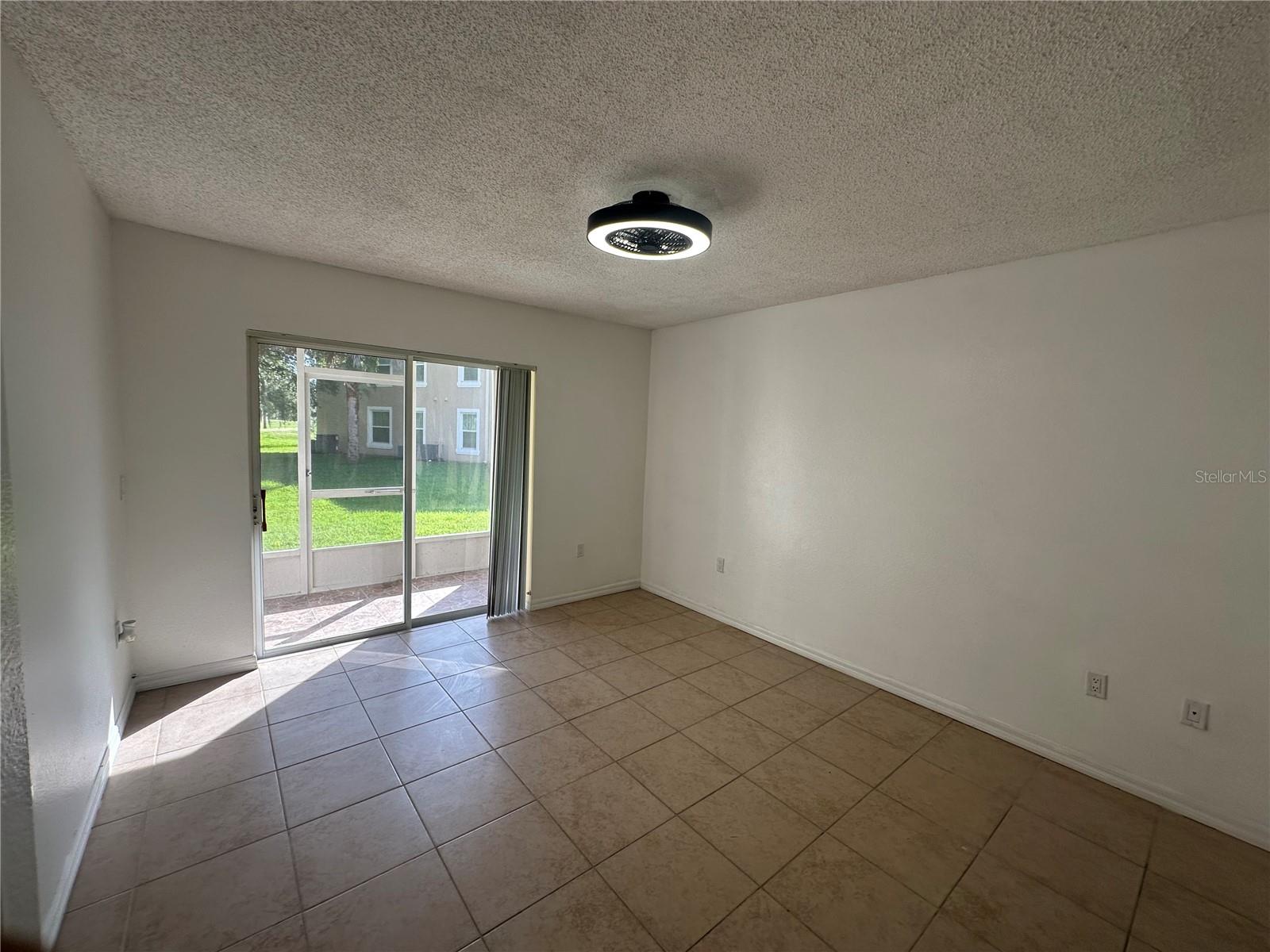 OSPREY COVE AT THE OAKS CONDO PH 11 - Residential