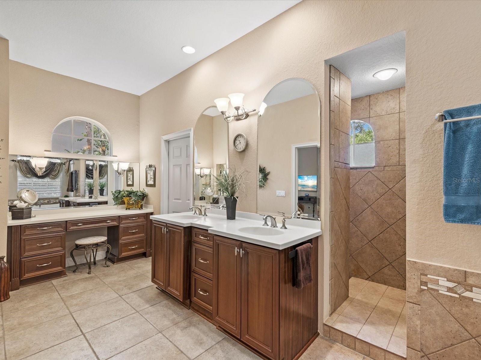 EAGLE CREST SUB - Residential