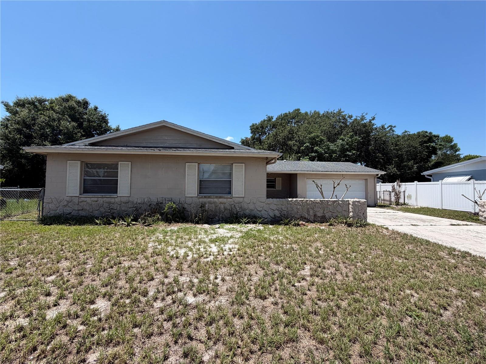 Investor special! Seller is a corporation and has never occupied the home. Seller does not disclose. It is Buyer and Buyers brokers responsibility to verify all information. 5 day max inspection period. Title company must be - Mainstay National Title. See Instructions.