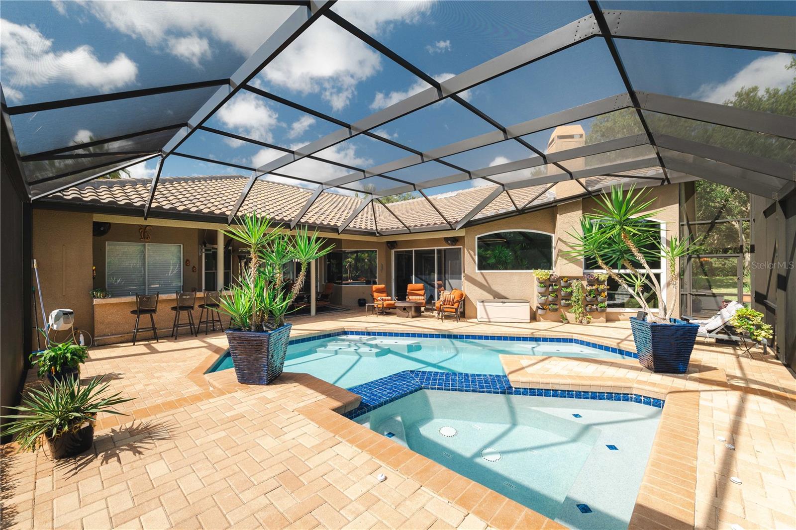 DIAMOND CREST - Residential