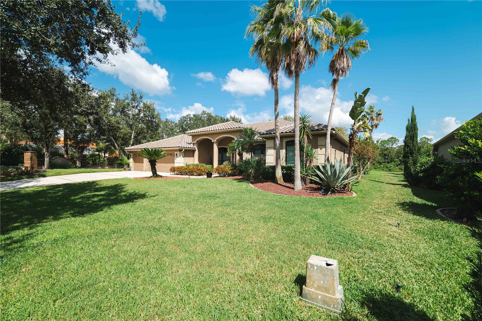 DIAMOND CREST - Residential