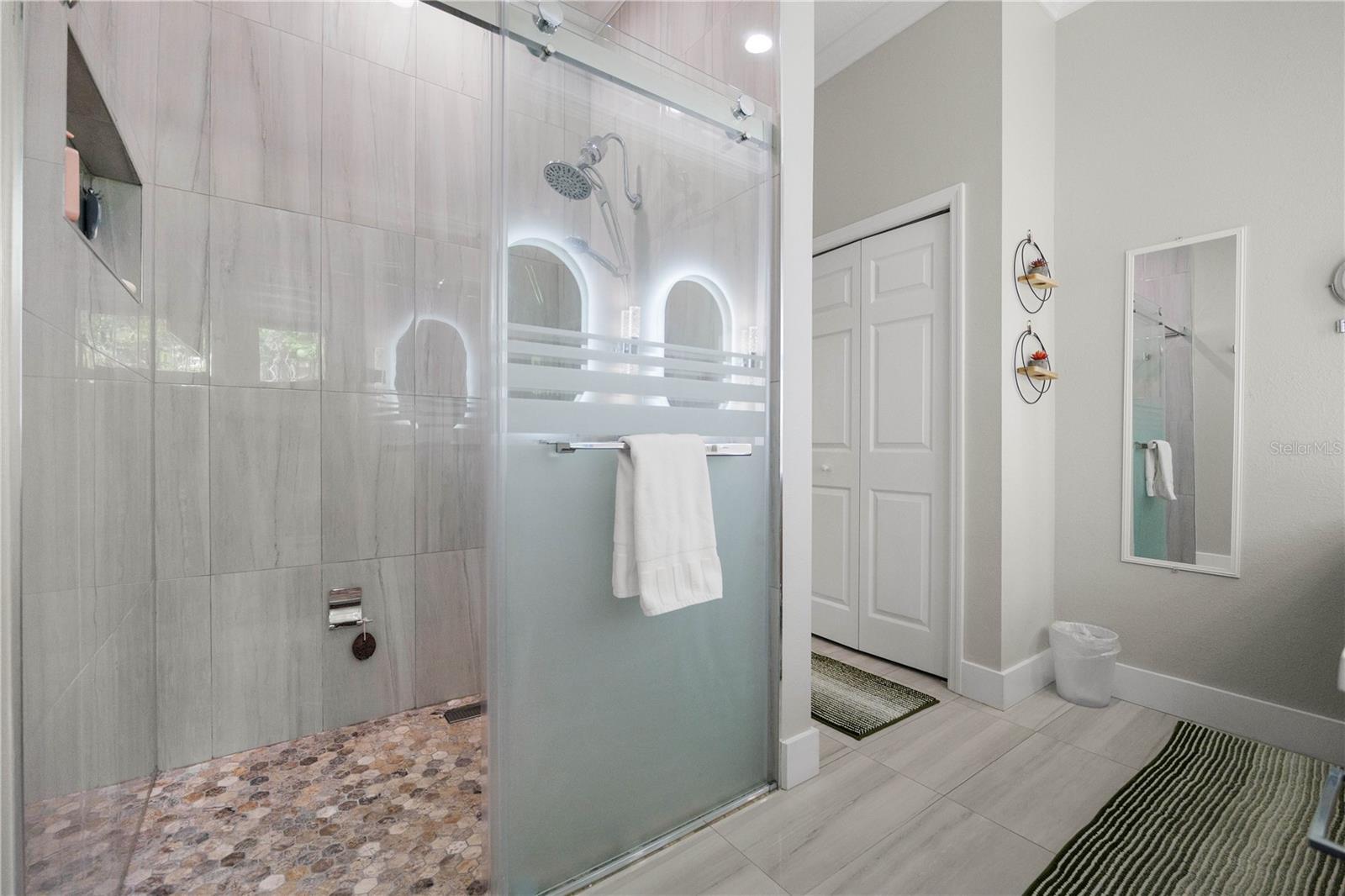 DIAMOND CREST - Residential
