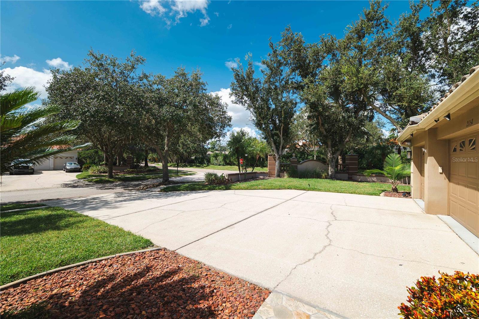 DIAMOND CREST - Residential
