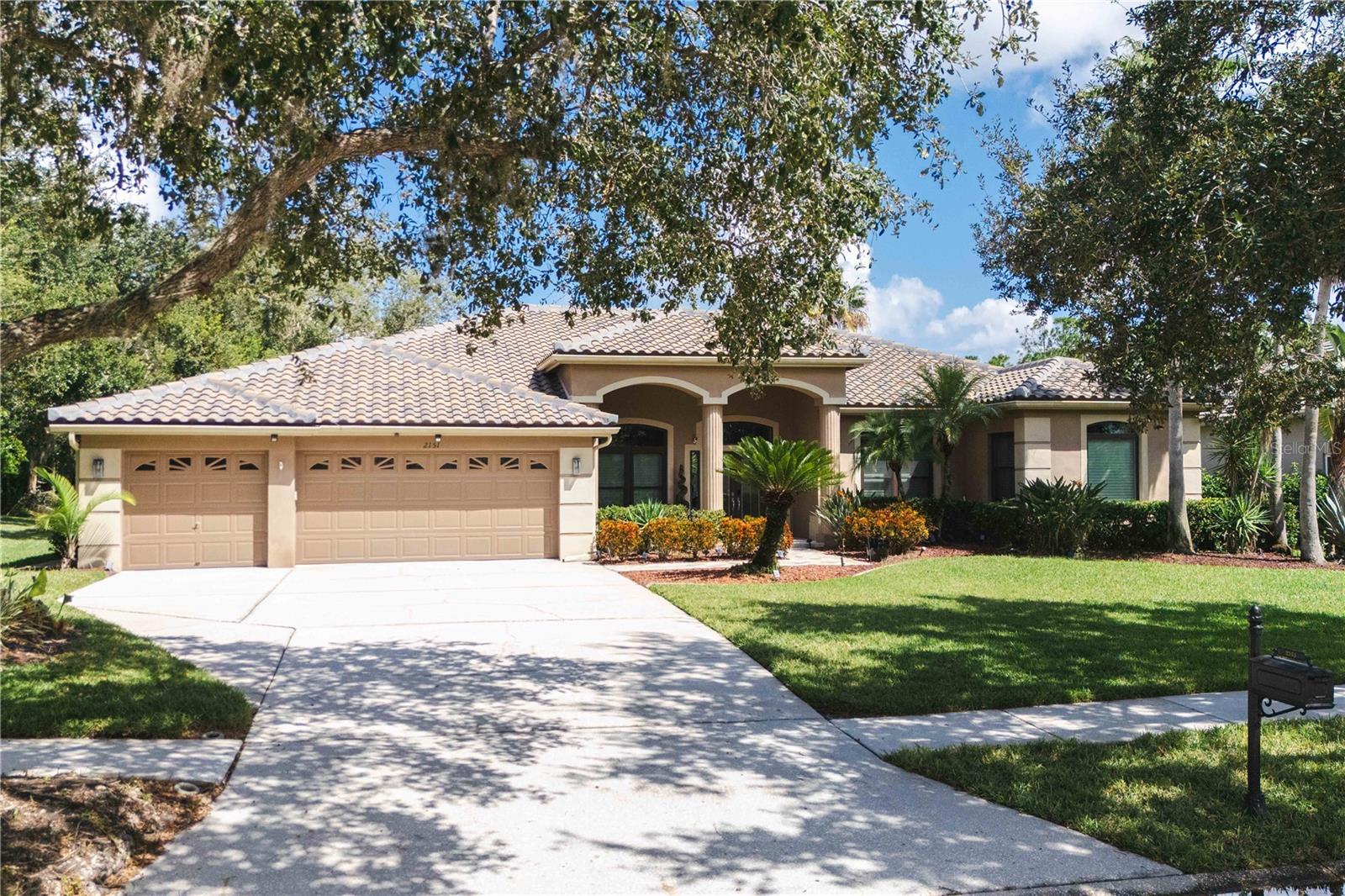 DIAMOND CREST - Residential