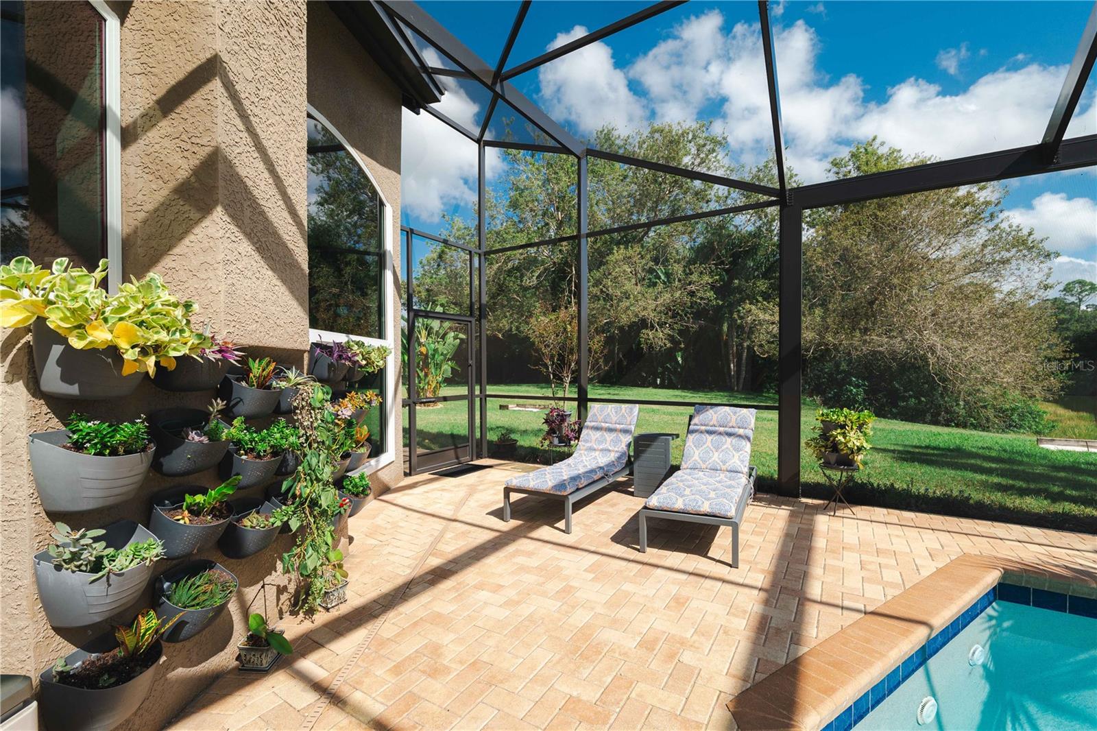 DIAMOND CREST - Residential
