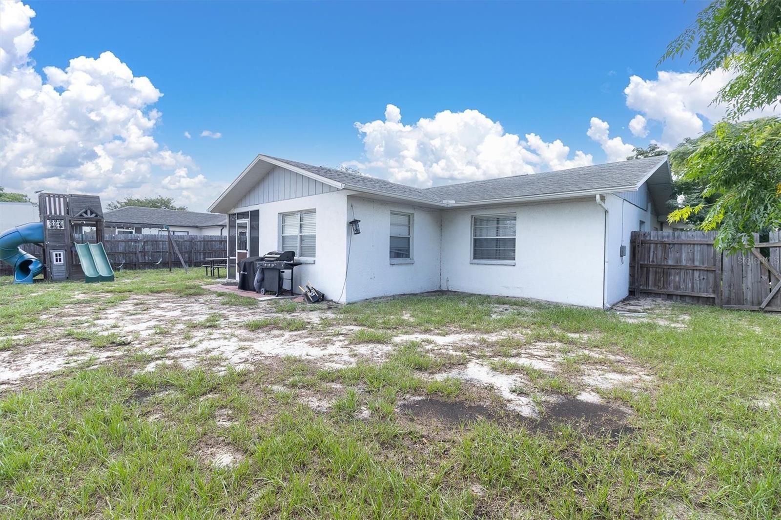 SPRING HILL - Residential