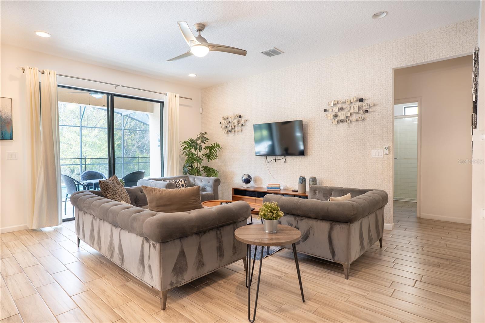 VERANDA PALMS PH 2A - Residential