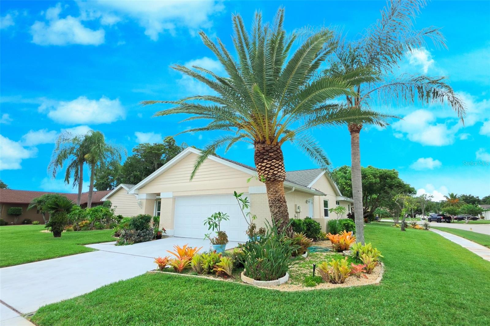 FAIRWAY SPGS - Residential