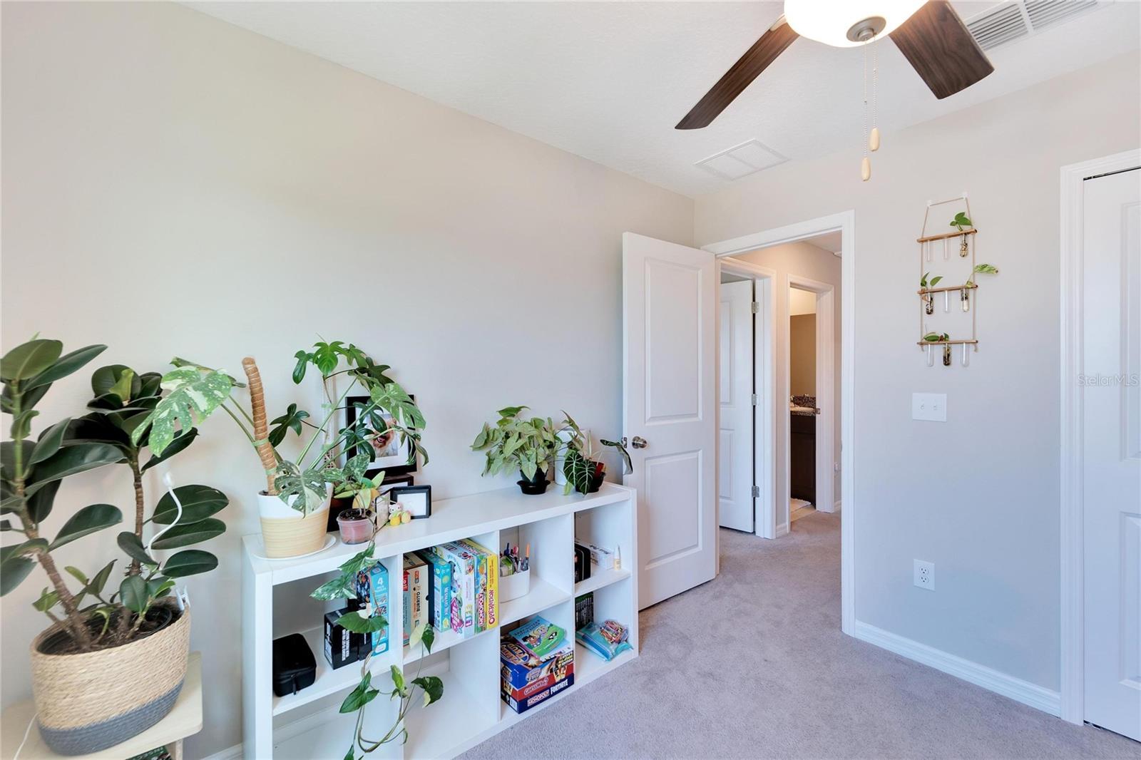 GLENCOVE/BAYPARK PH 2 - Residential Lease