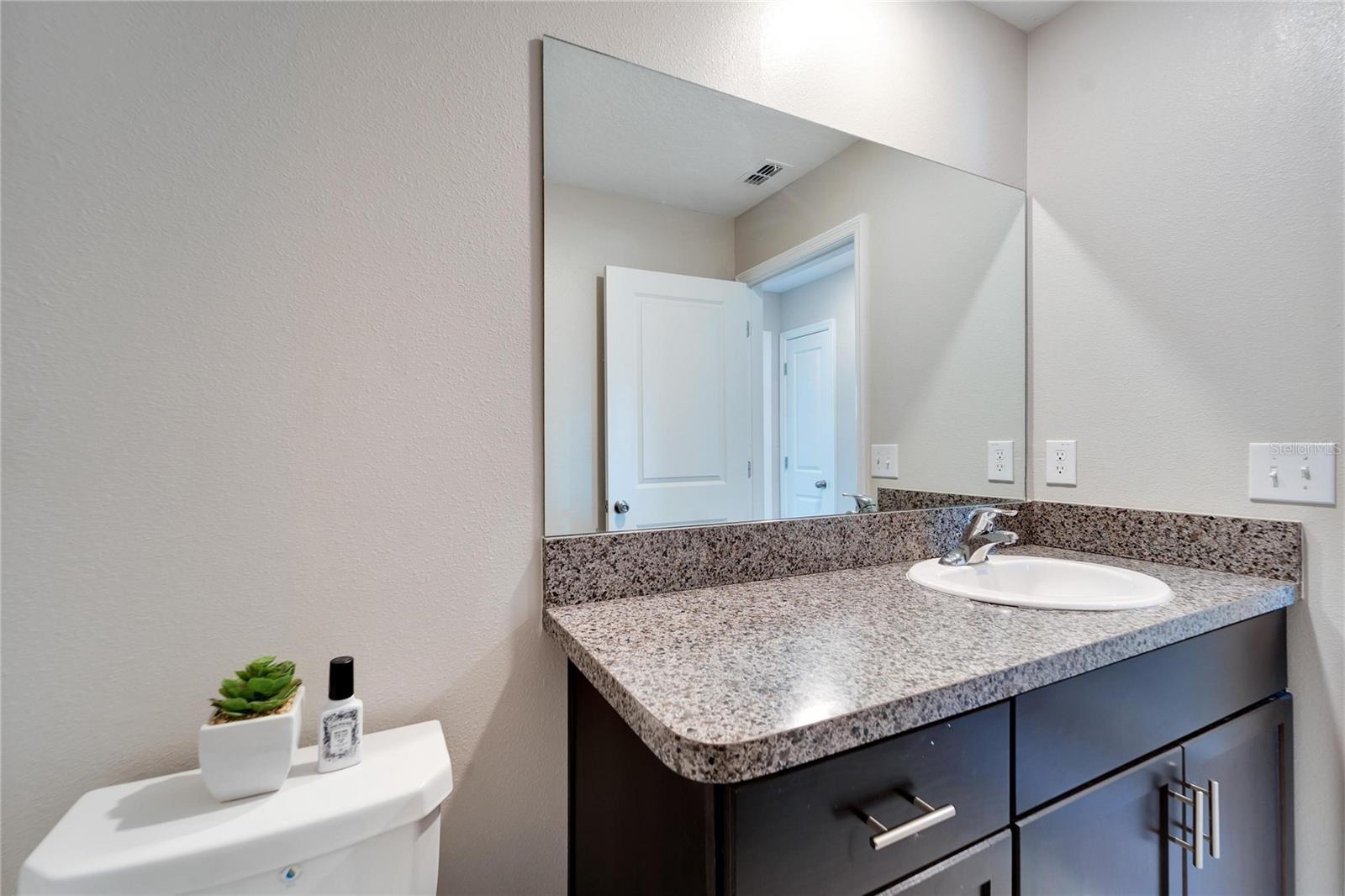 GLENCOVE/BAYPARK PH 2 - Residential Lease