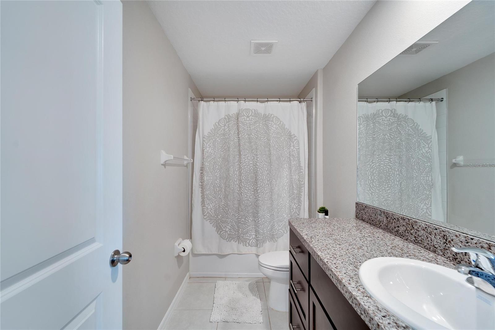 GLENCOVE/BAYPARK PH 2 - Residential Lease