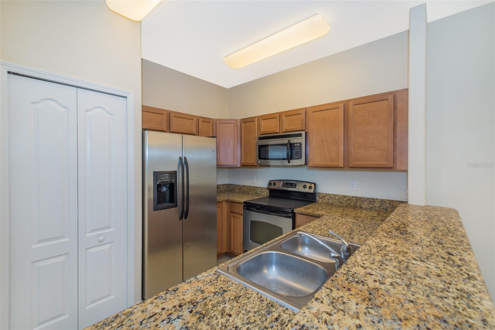 WYNDHAM LAKES ESTATES - Residential Lease