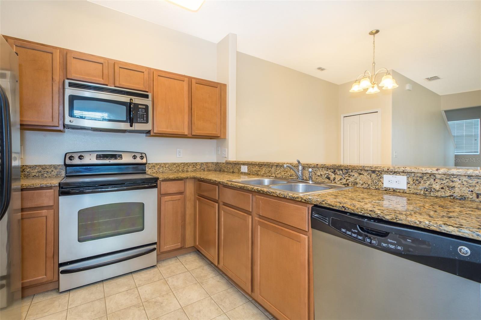WYNDHAM LAKES ESTATES - Residential Lease