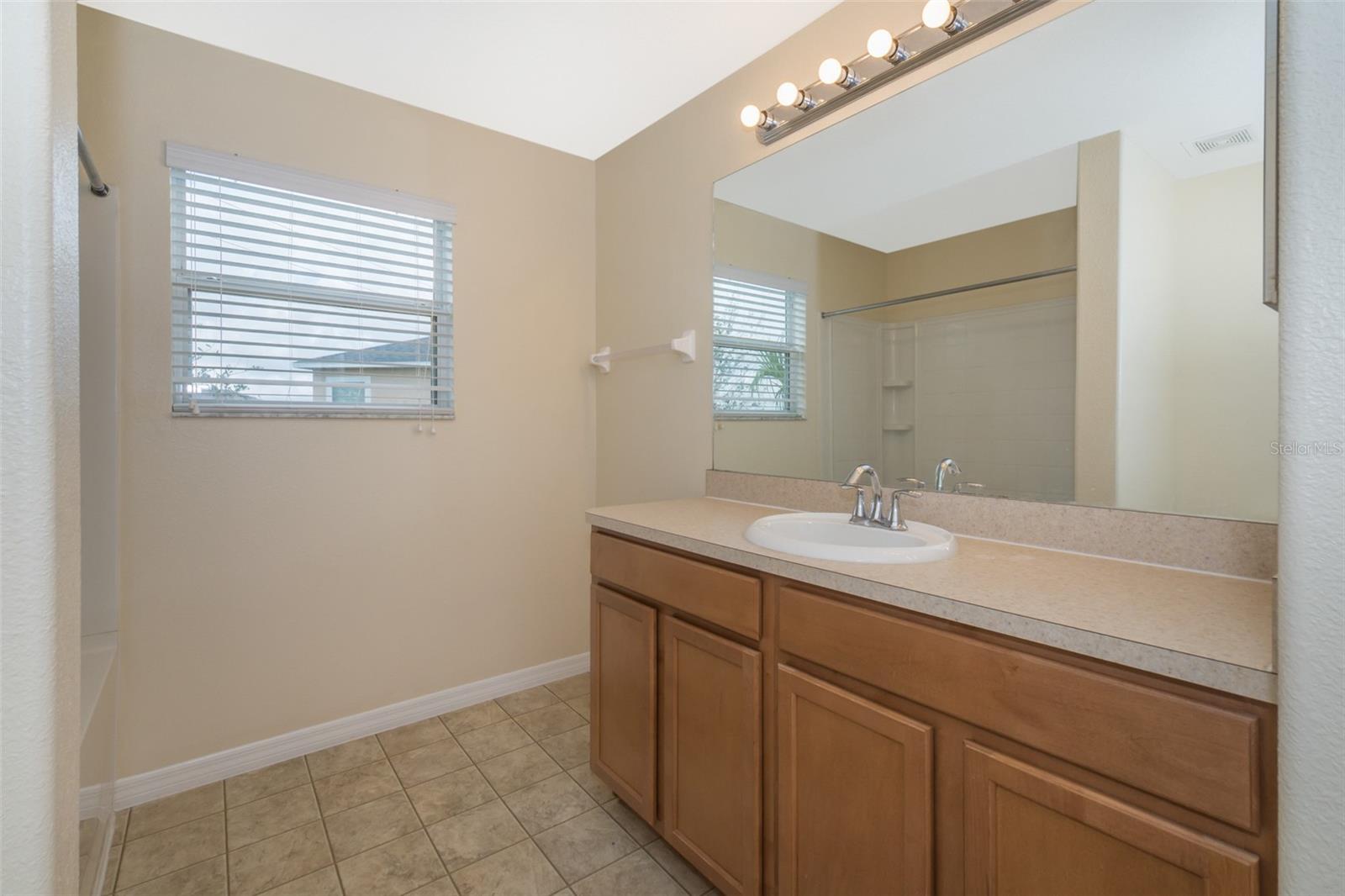 WYNDHAM LAKES ESTATES - Residential Lease