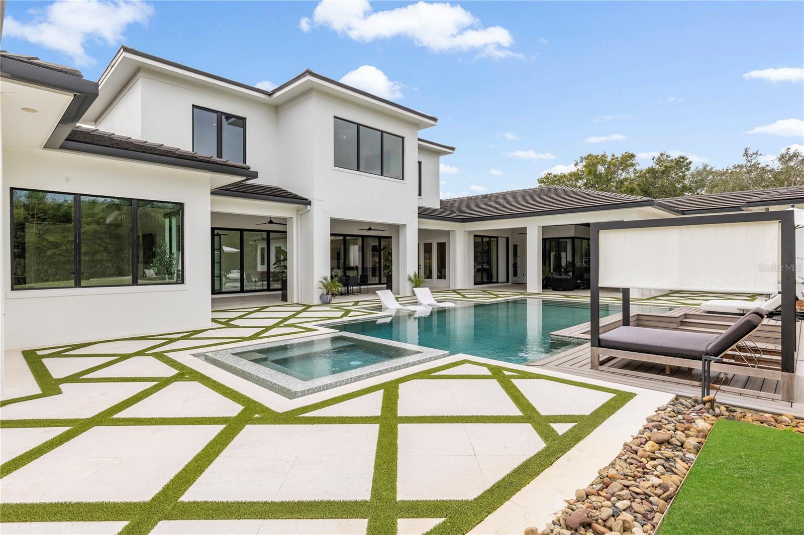 CHAINE DU LAC - Residential
