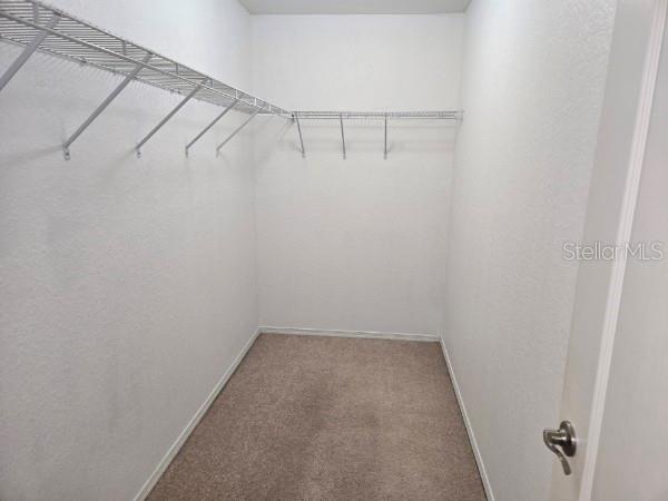 LAKERIDGE ESTATES - Residential Lease