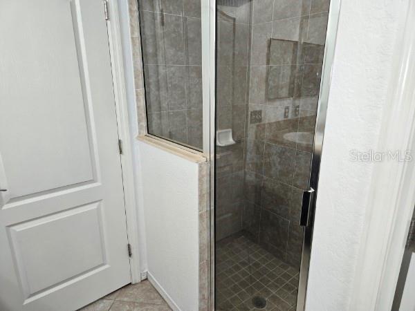 LAKERIDGE ESTATES - Residential Lease