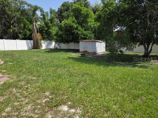 LAKERIDGE ESTATES - Residential Lease