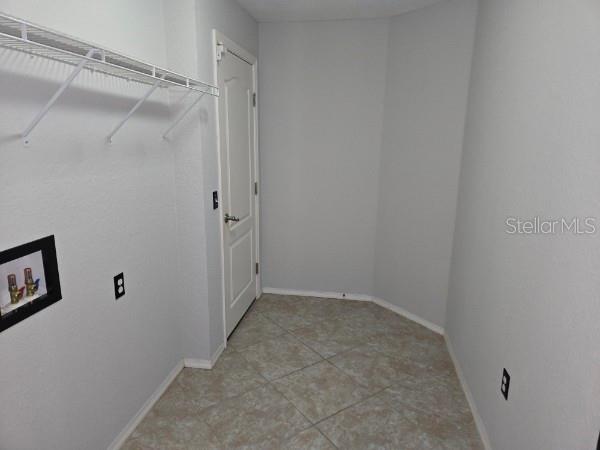 LAKERIDGE ESTATES - Residential Lease