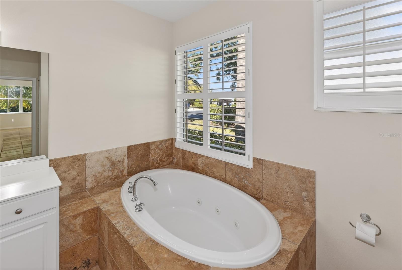 INDIGO RIDGE AT UNIVERSITY PLACE - Residential