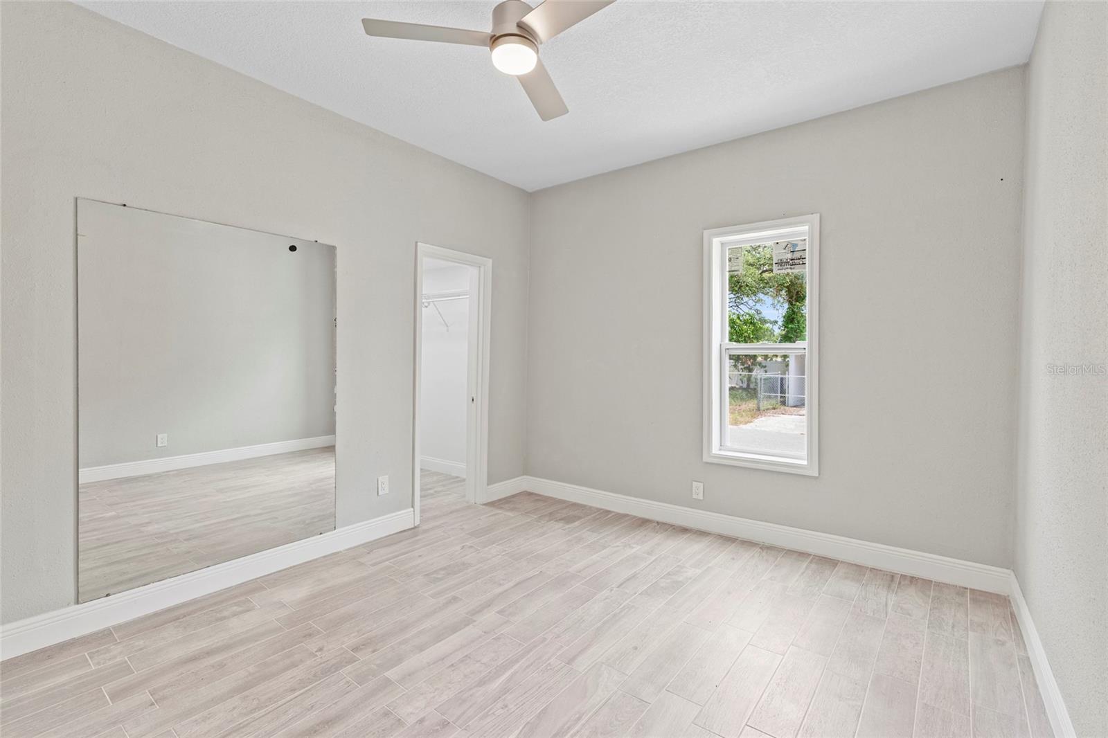 BANZA BANZA - Residential Lease