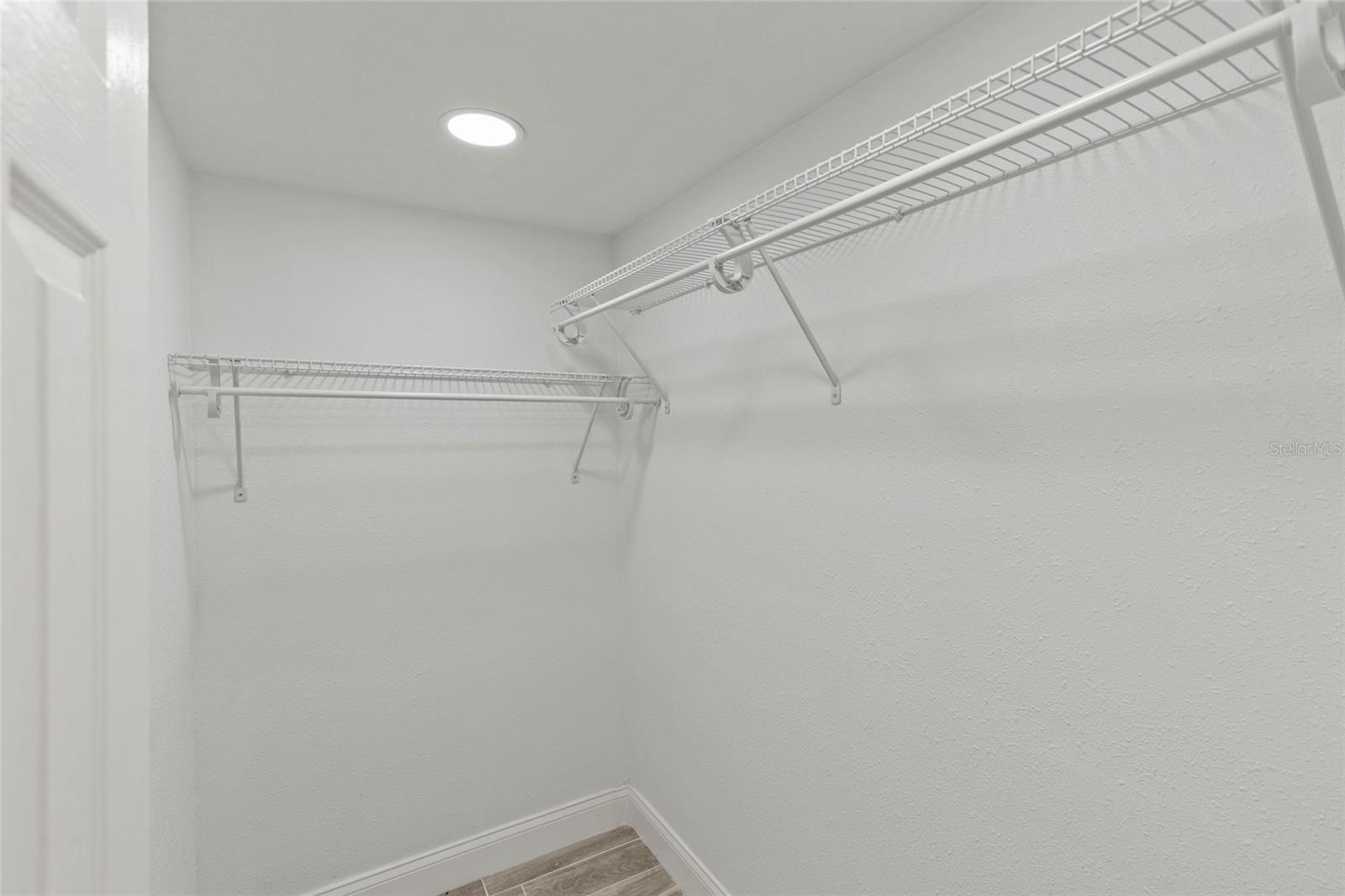 BANZA BANZA - Residential Lease