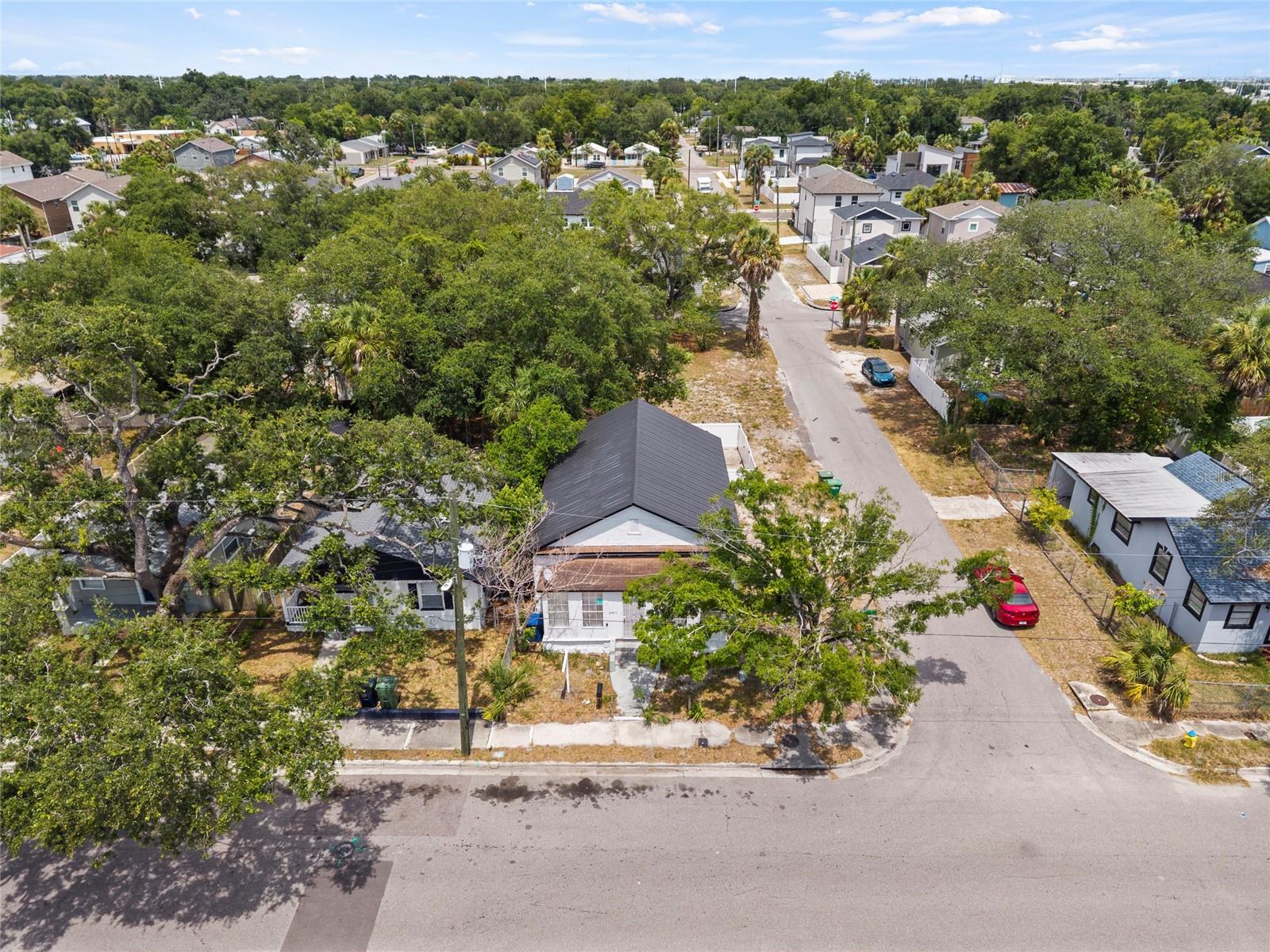 BANZA BANZA - Residential Lease