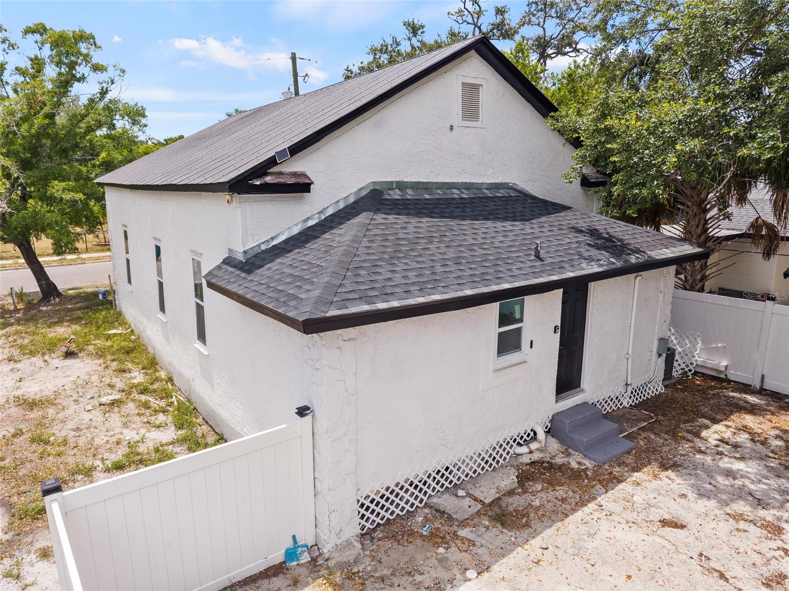 BANZA BANZA - Residential Lease