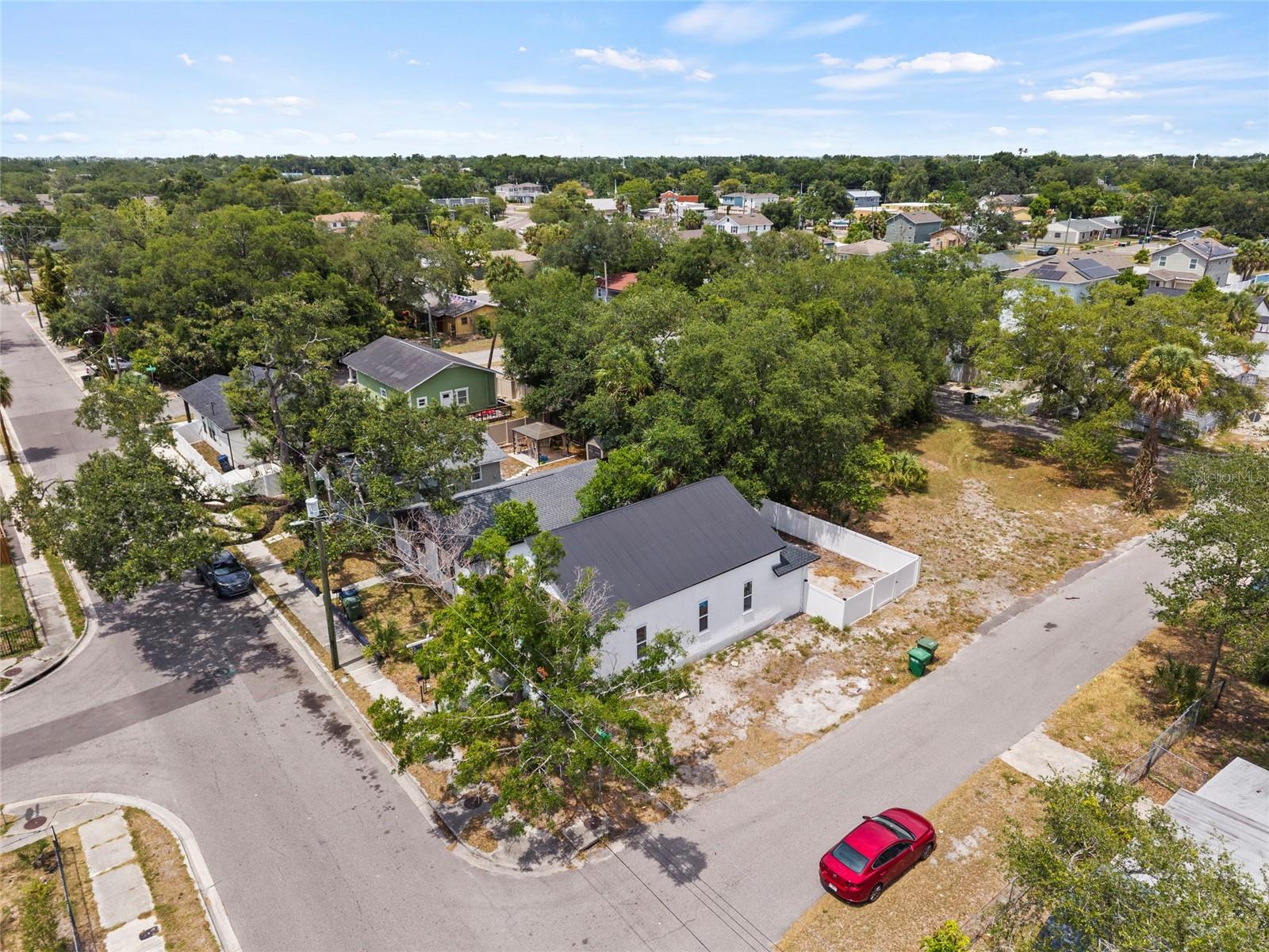 BANZA BANZA - Residential Lease