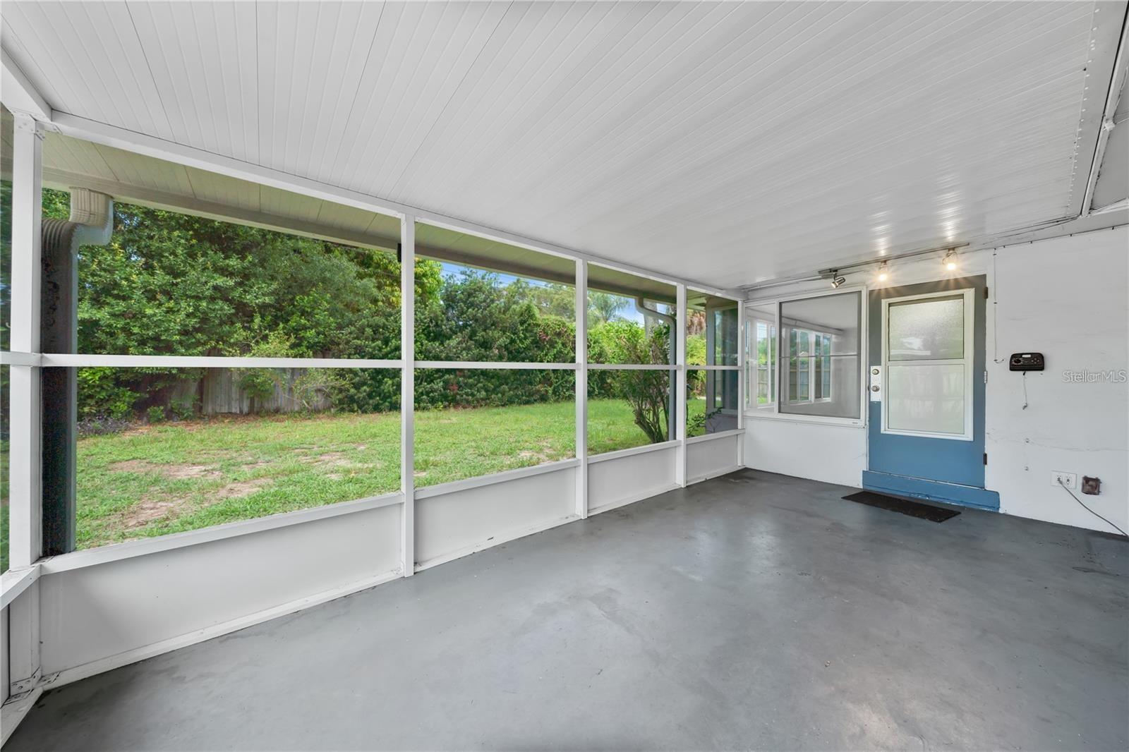 ROSERY GROVE VILLA 2ND ADD - Residential Lease