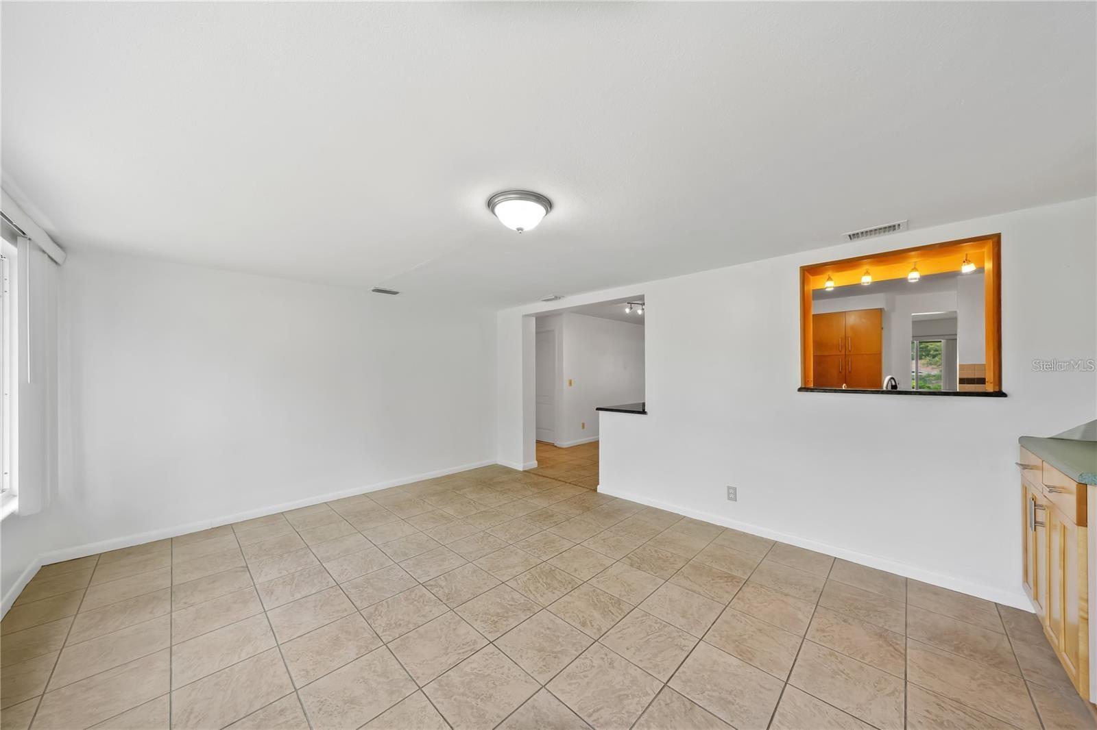 ROSERY GROVE VILLA 2ND ADD - Residential Lease