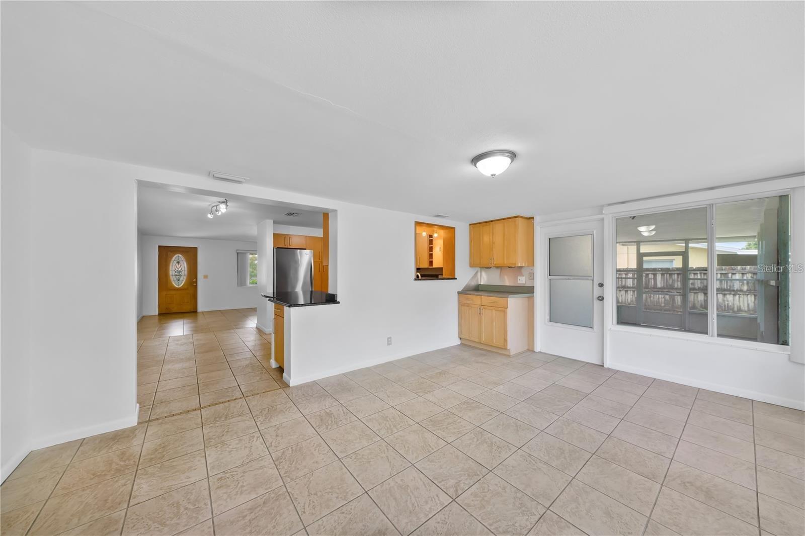 ROSERY GROVE VILLA 2ND ADD - Residential Lease