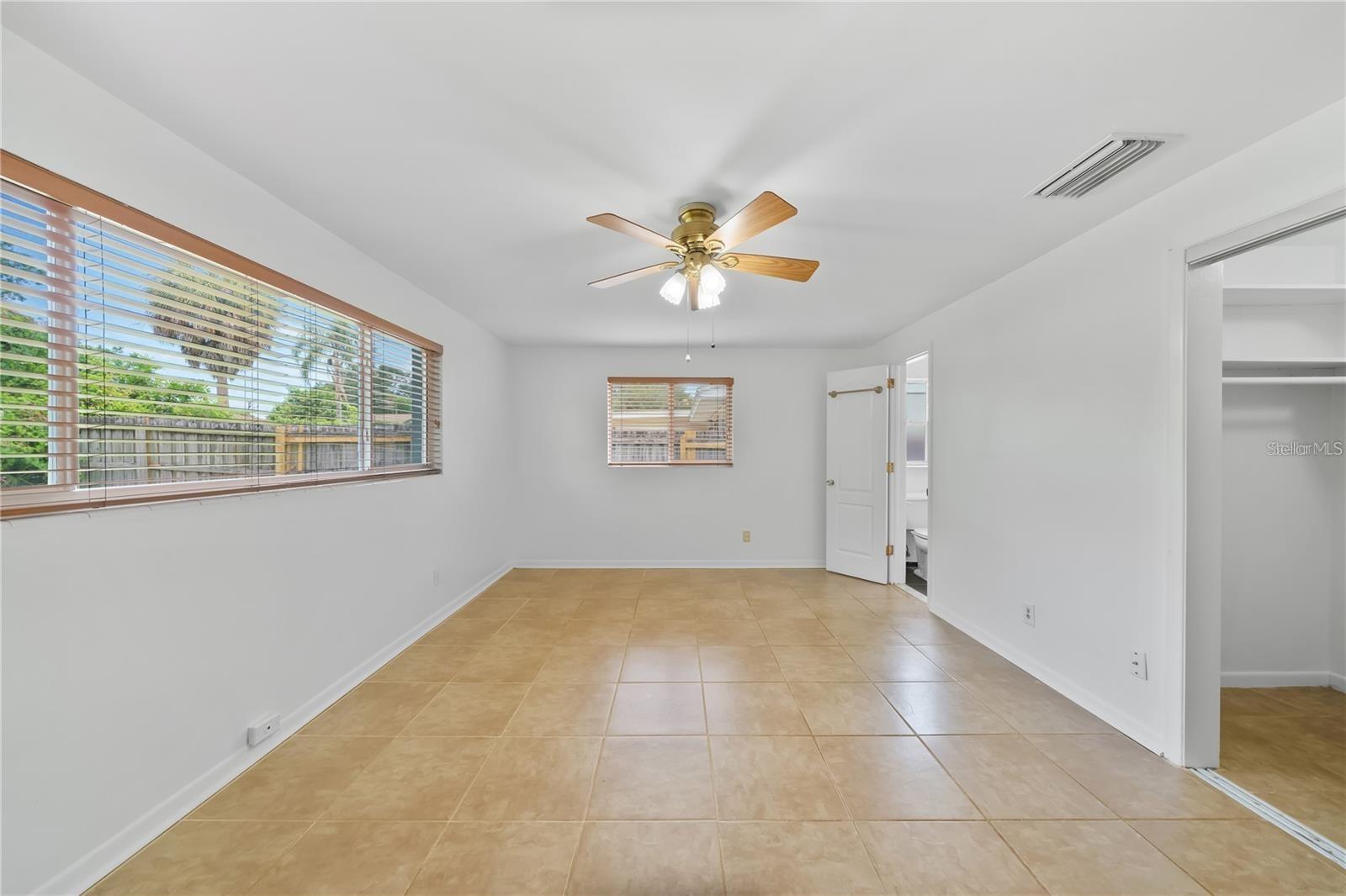 ROSERY GROVE VILLA 2ND ADD - Residential Lease
