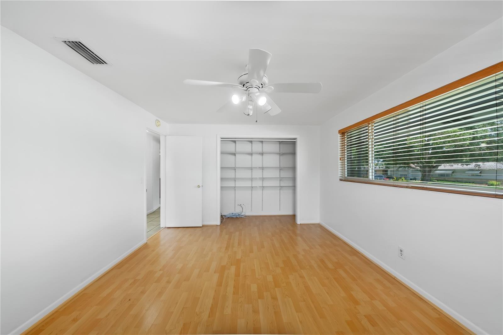 ROSERY GROVE VILLA 2ND ADD - Residential Lease